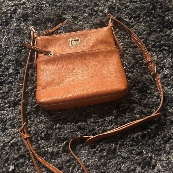 Dooney & Bourke Handbags - Dooney & Bourke Crossbody Dooney & Bourke Handbags - Dooney & Bourke Crossbody